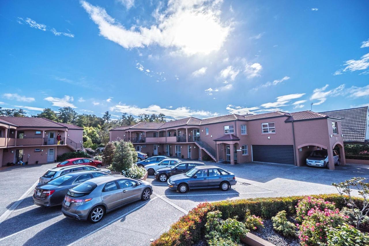 Kings Of Riccarton Motel with Airport Shuttle service - B&B