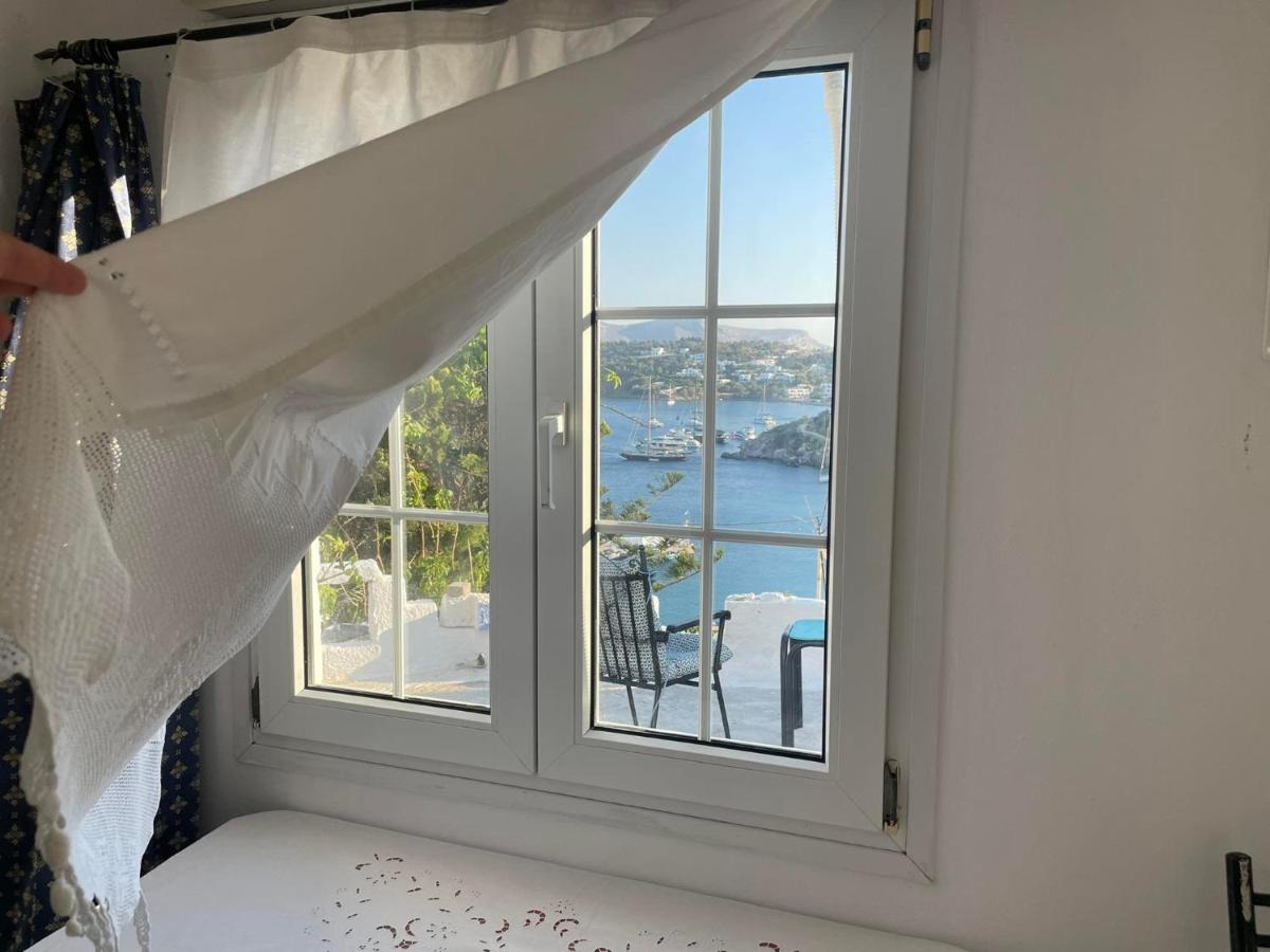 Hector -Sweet home with a beautiful view - B&B Agía Marína