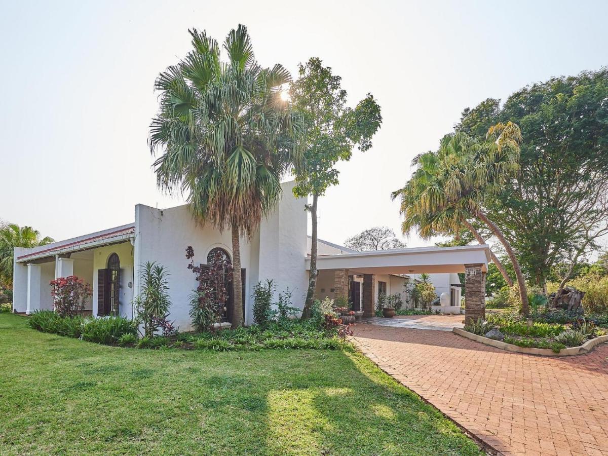 The Sunbird Guesthouse - Bed and Breakfast KwaGingindlovu