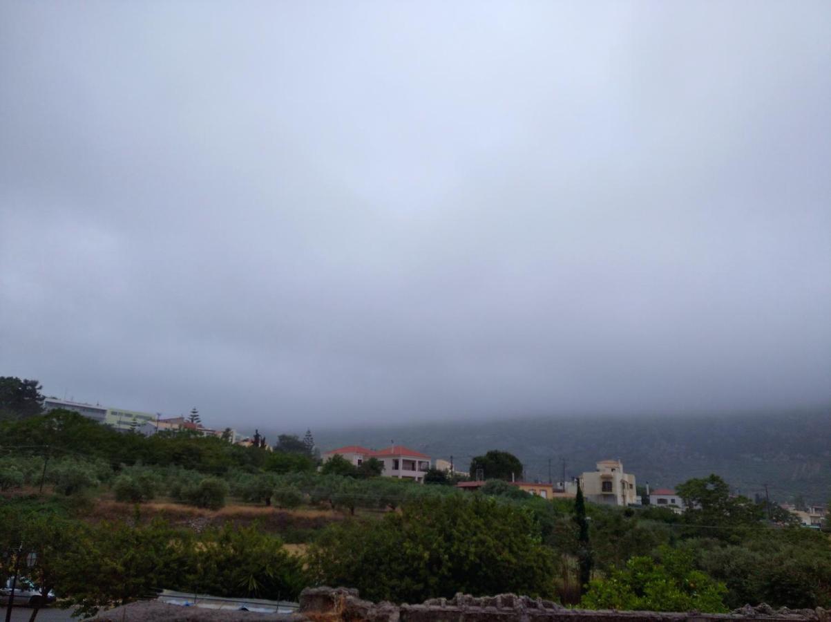 Μεζονέτα - Διώνη- στις Άνω Αρχάνες με οντά - Ferienwohnung