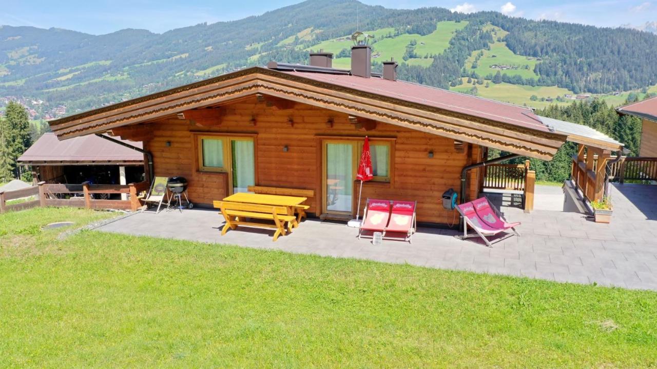 Apartment with Mountain View