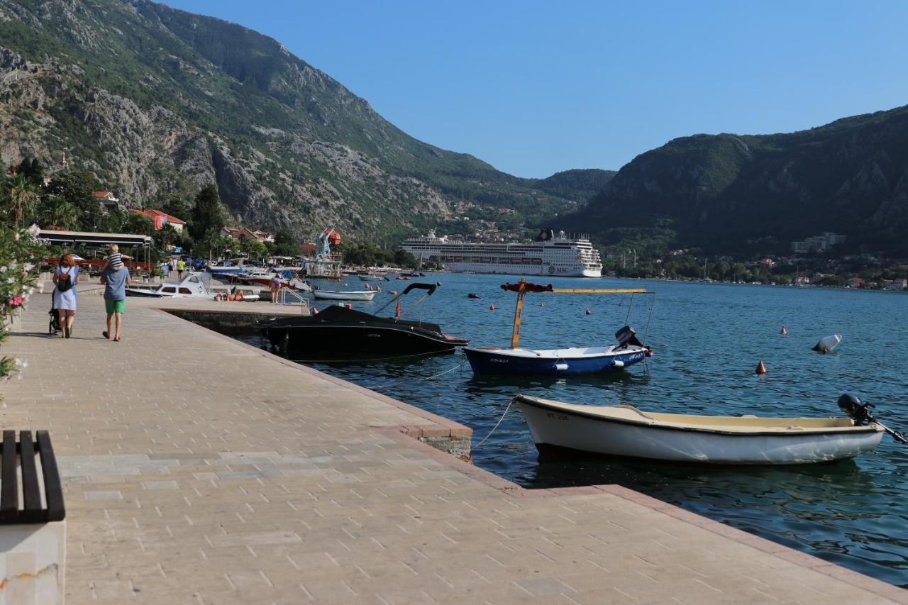 Apartment Sandrita - B&B Kotor