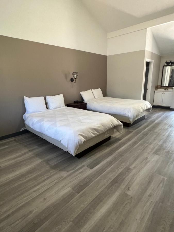 Deluxe Double Room with Two Double Beds