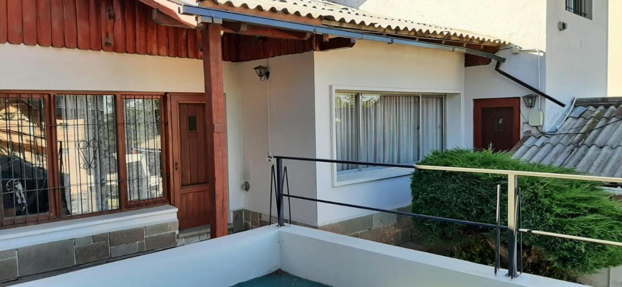 CASA PARA 4-6 PERSONAS 2 dorm A POCAS CUADRAS DEL CENTRO DE BARILOCHE - Ferienwohnung Bariloche
