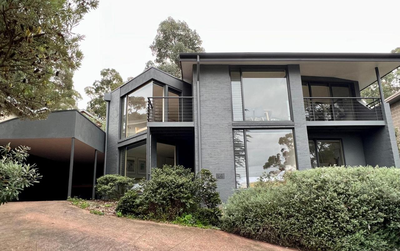 Architect designed 4 bedroom with ocean views from every room - Ferienwohnung