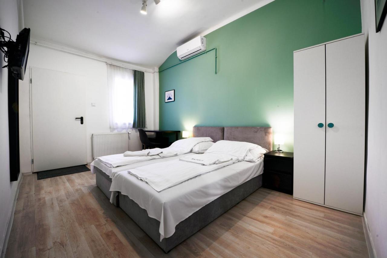 B&B Budapest - Chesscom Guesthouse - Bed and Breakfast Budapest