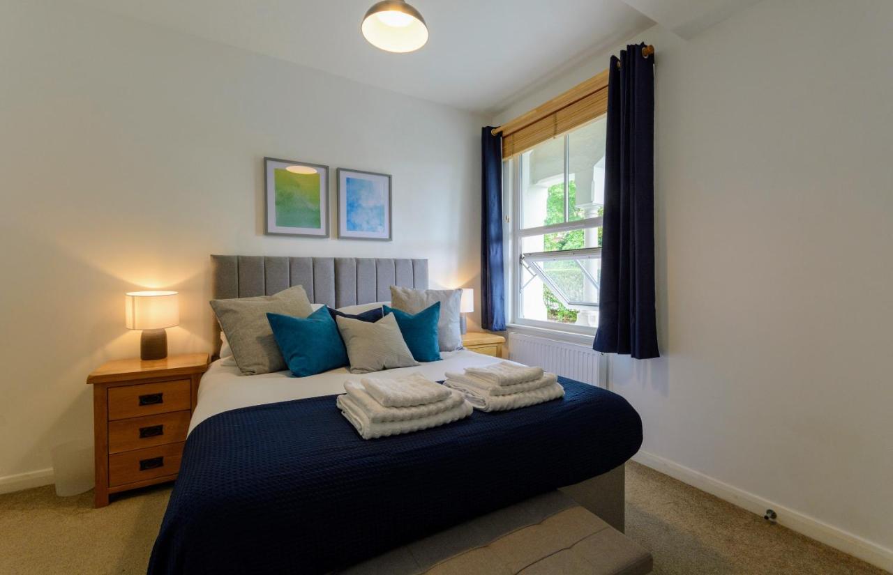 One-Bedroom Standard Apartment