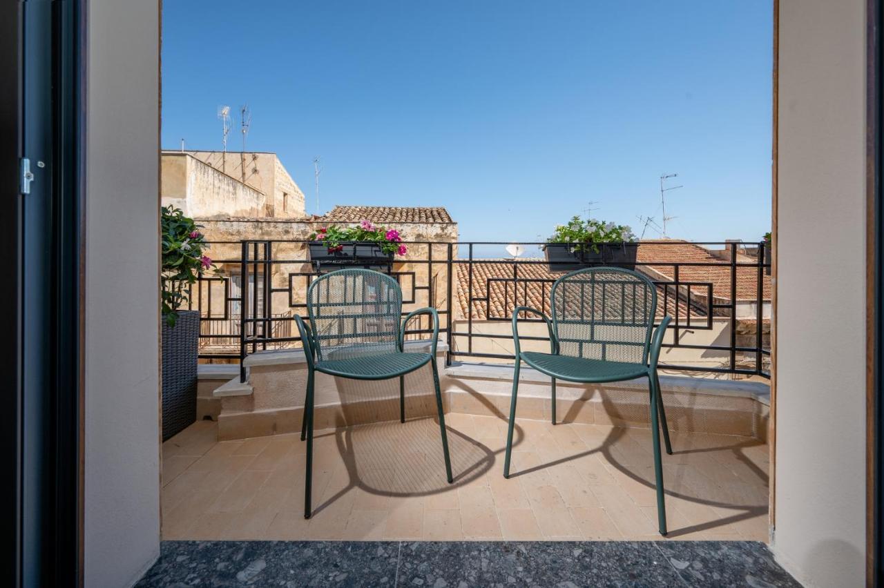 BED 10.5 - DESIGN SUITE - B&B Castellammare del Golfo