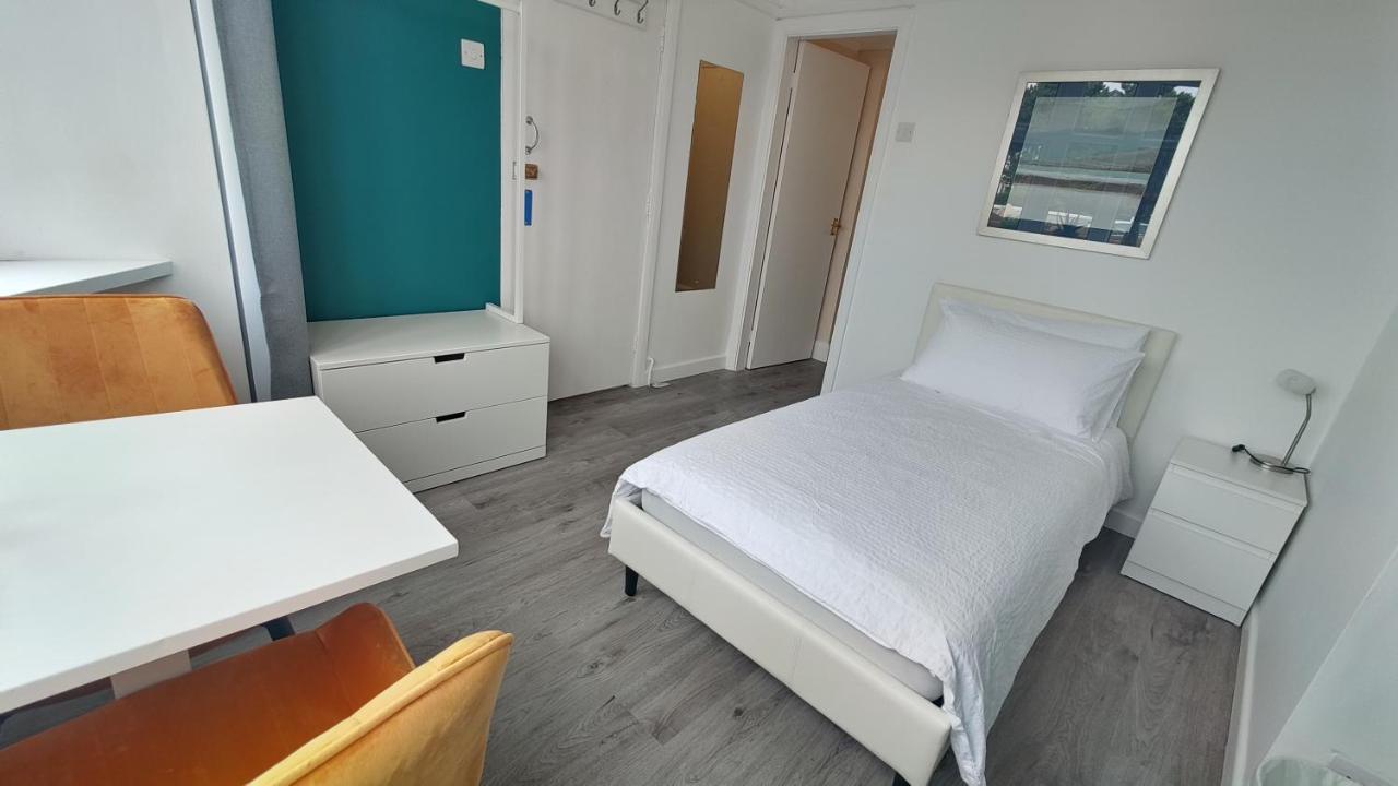 Deluxe Single Room