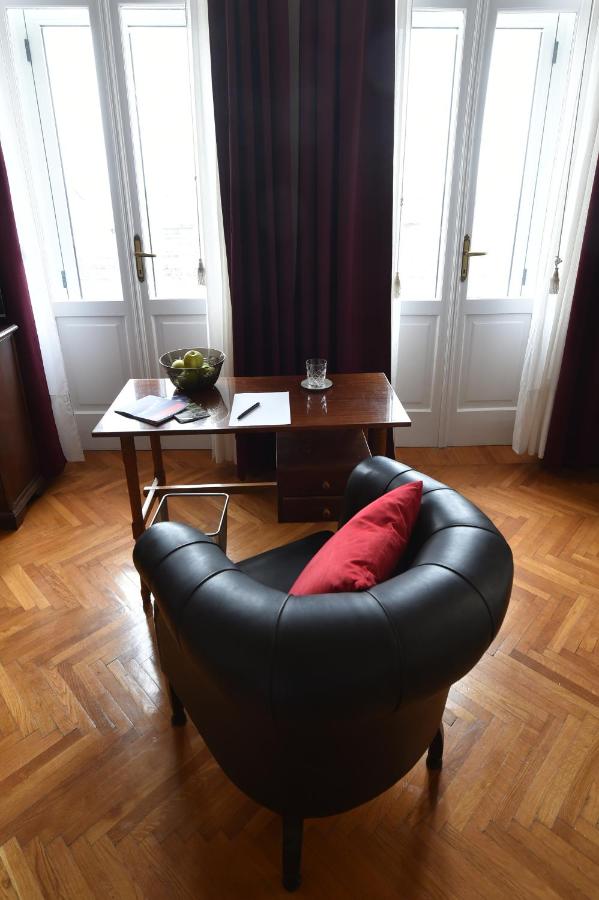 Tweepersoonskamer met Gedeelde Badkamer