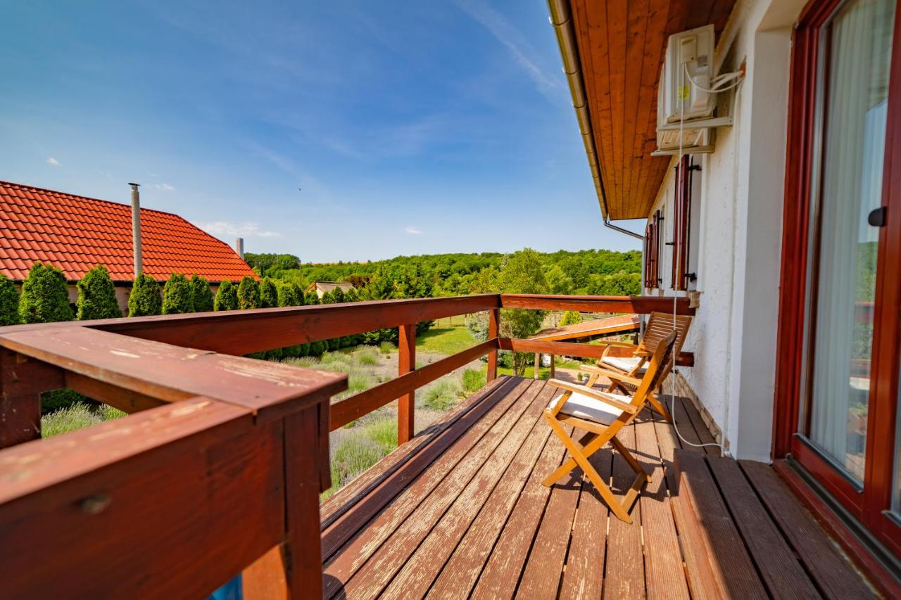 Camera Matrimoniale con Patio