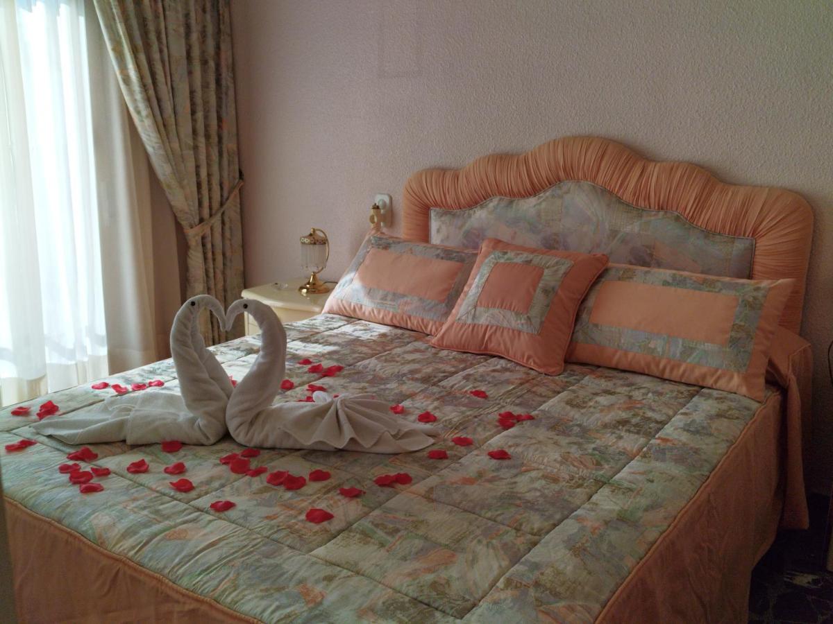 B&B Elche - Elche Holidays - Bed and Breakfast Elche