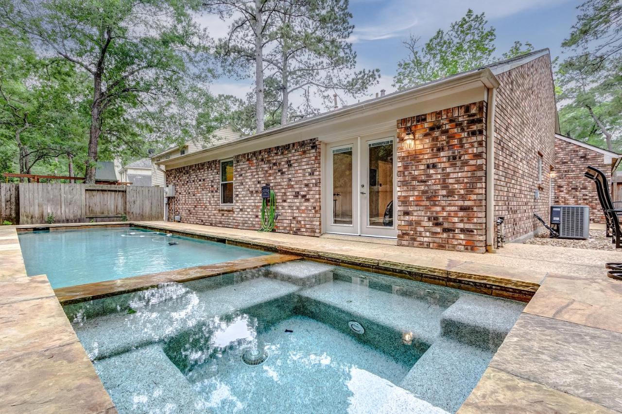 B&B Spring - Pool & Spa! Whimsical Heart of The Woodlands - Bed and Breakfast Spring