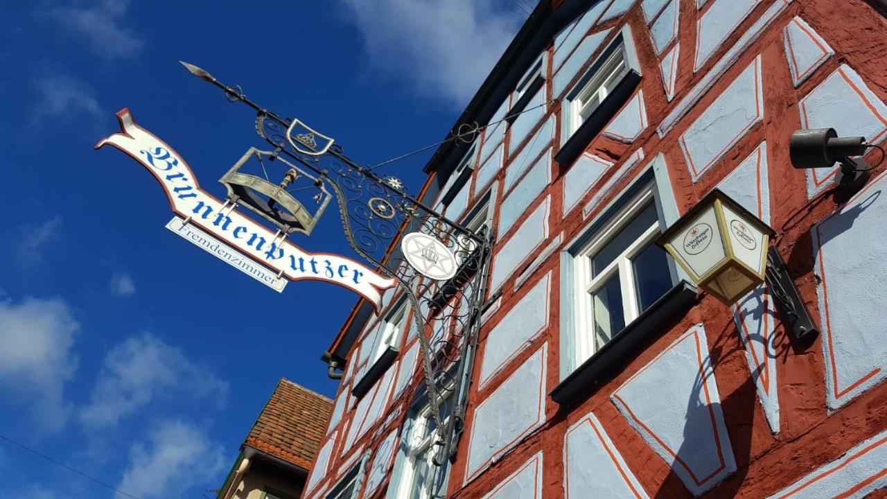 Brunnenputzer Pension Restaurant - B&B Külsheim