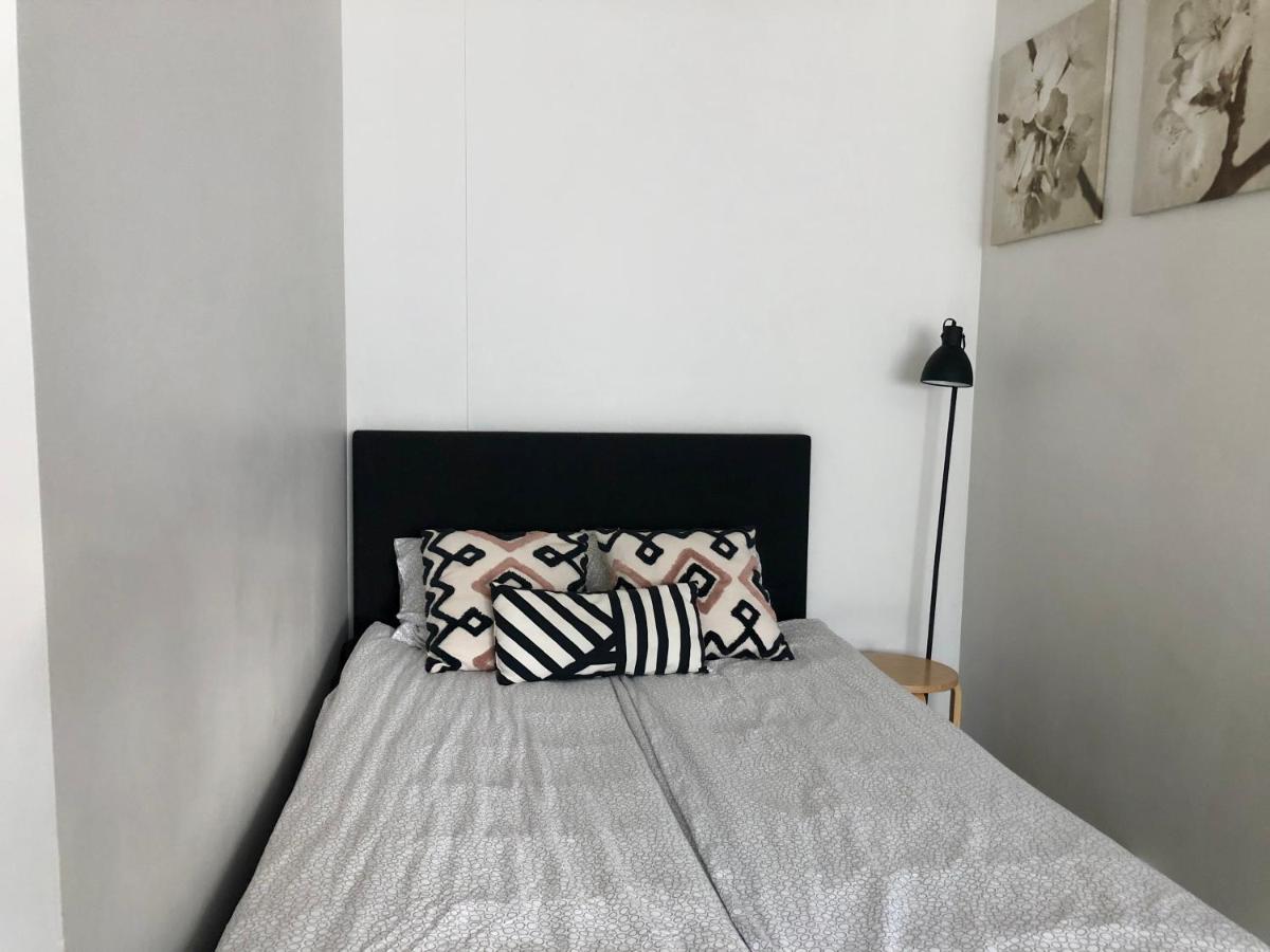 Apartment mit Balkon