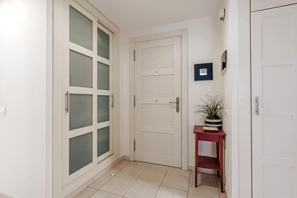 Holidays and work Los Gigantes, Internet 600 Mb - Chambres d’hôtes Puerto de Santiago