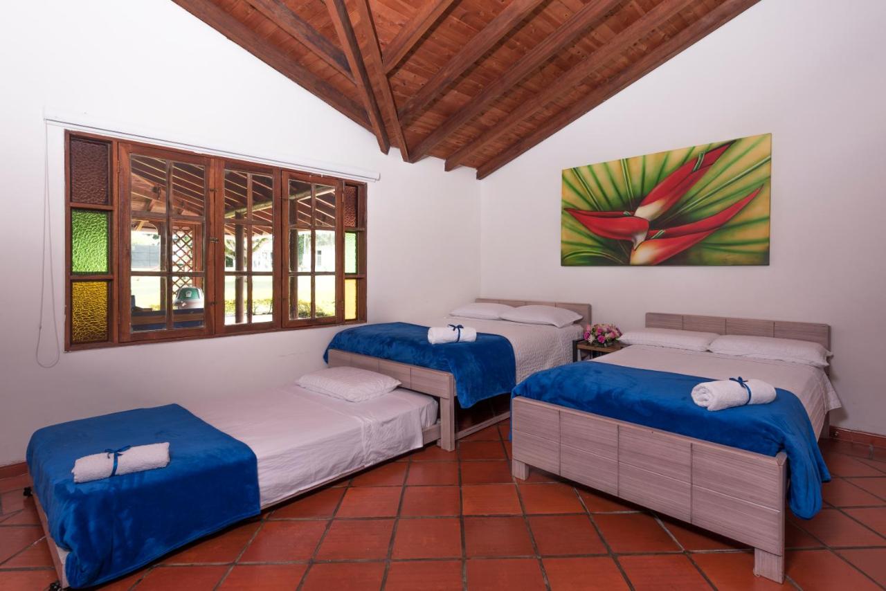 Familienzimmer mit Gartenblick