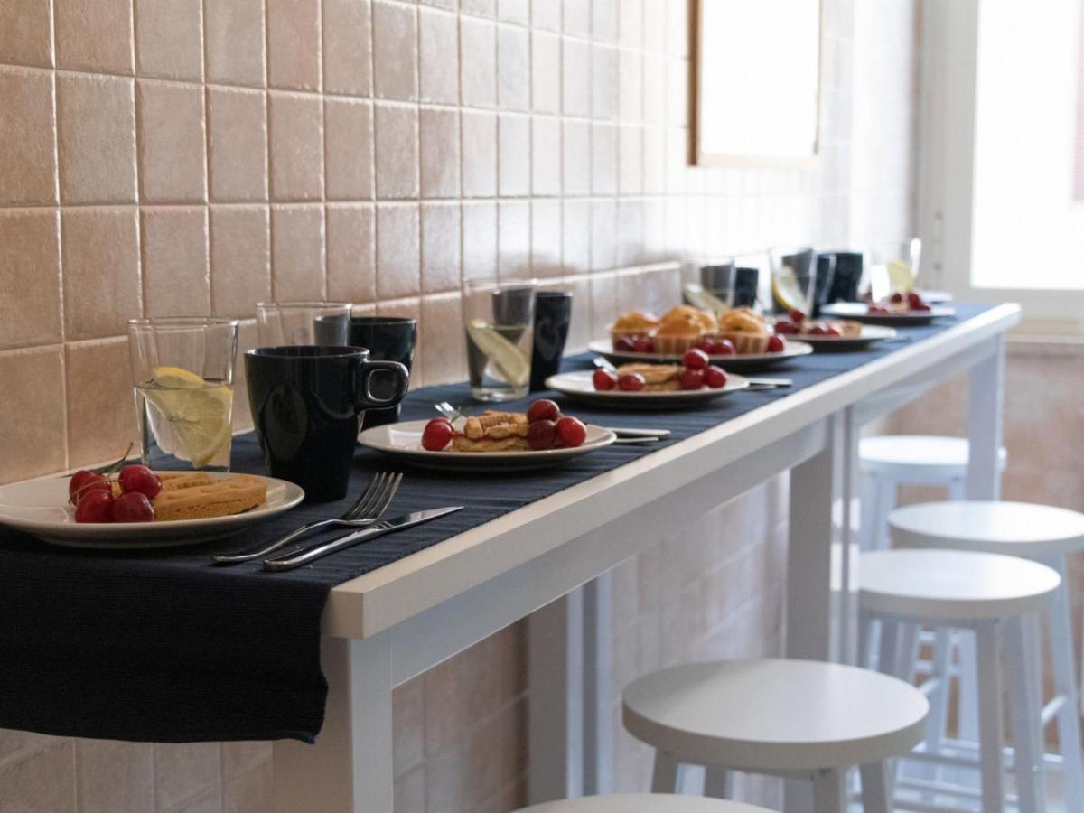 The Best Rent - Lovely two-bedroom apartment near Termini Station - Chambres d'hôtes Rome