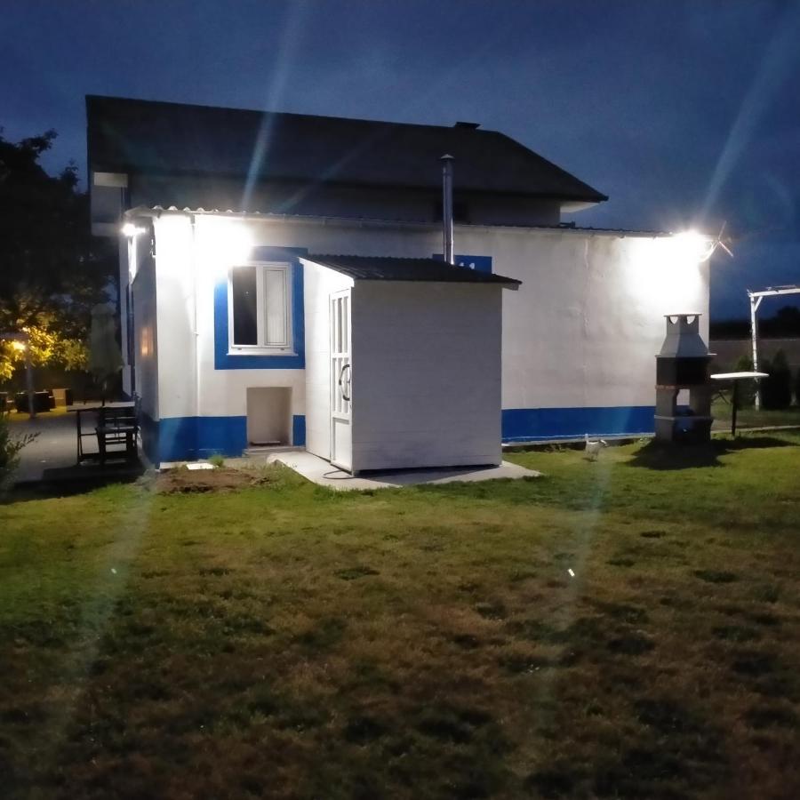 Two-Bedroom House - Low Level
