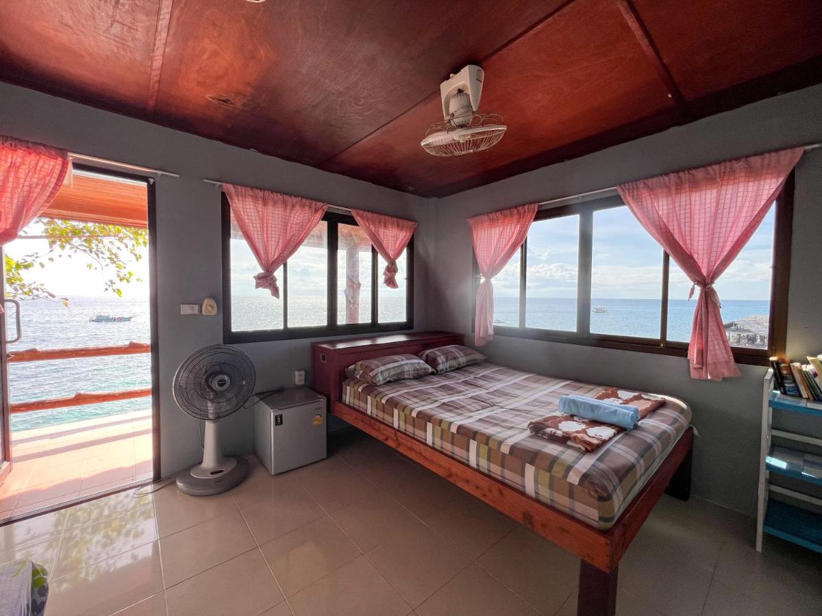 Bungalow with Sea View