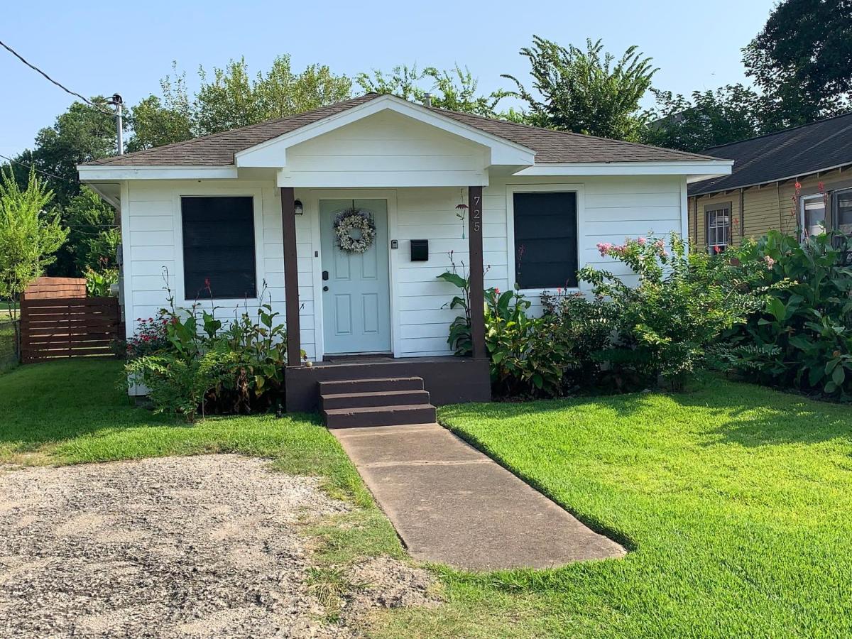 B&B Houston - Cozy Independence Heights Bungalow - Bed and Breakfast Houston