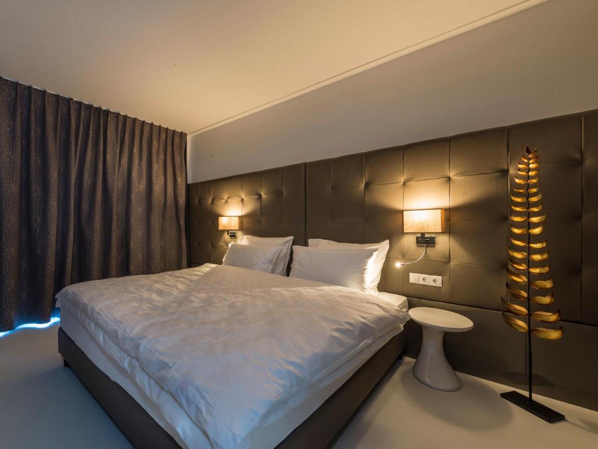 Suite avec Appartement 1 Chambre et Bain à Remous