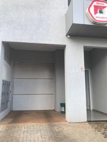 Casa com 2 quartos agradáveis com ar condicionado - B&B