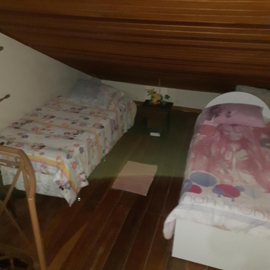 Familienzimmer mit Bergblick