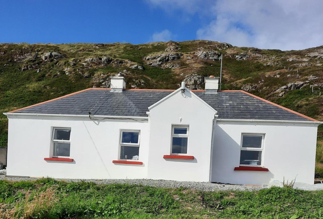 Conneelys Cottage, Connemara, Clifden, H71Y096 - Ferienwohnung Clifden