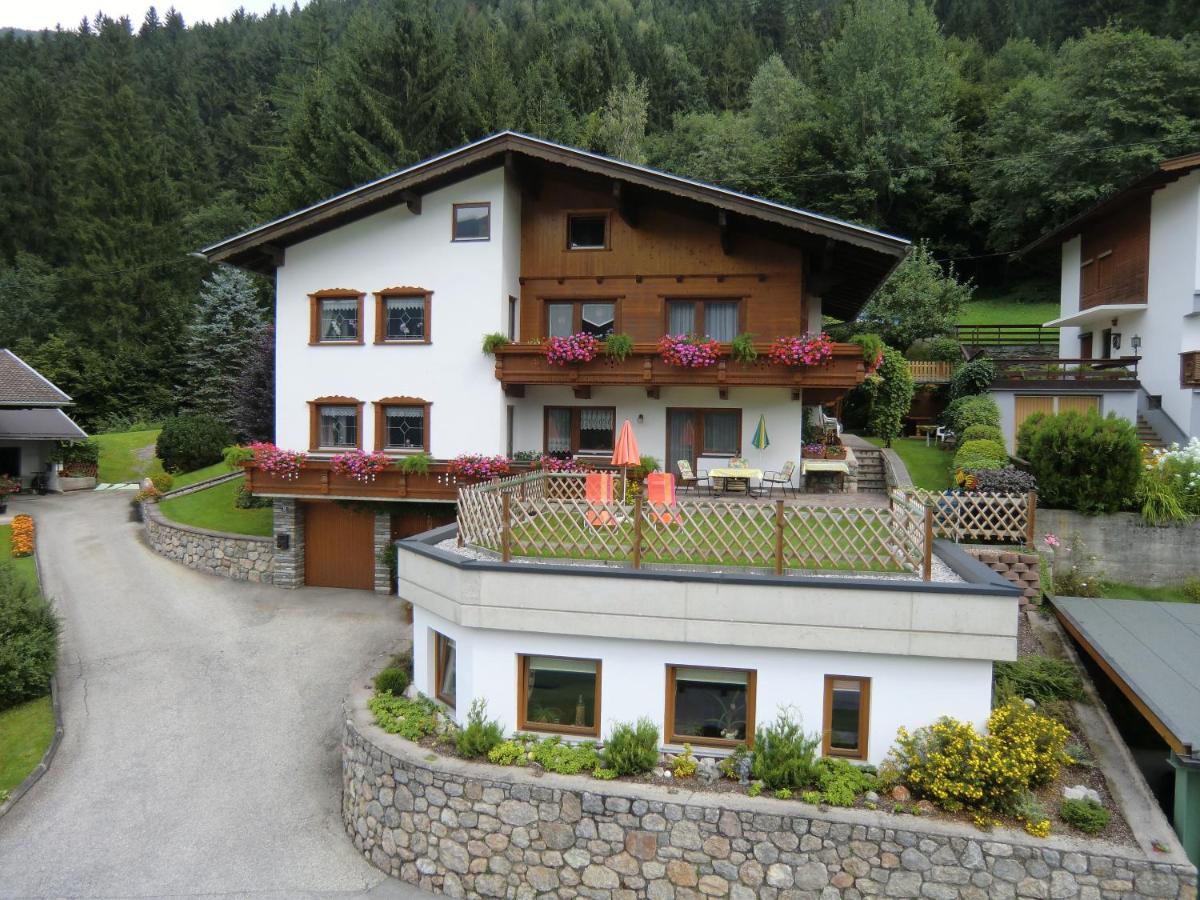 B&B Zell am Ziller - Ferienwohnungen Pfister - Bed and Breakfast Zell am Ziller