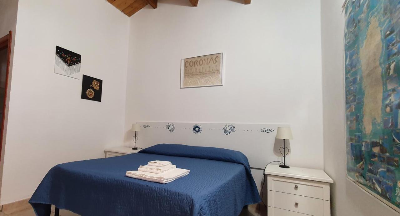 Bungalow Coronas - Bed and Breakfast Bonorva