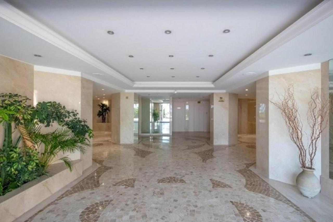 Center Bay T4 - B&B Antibes