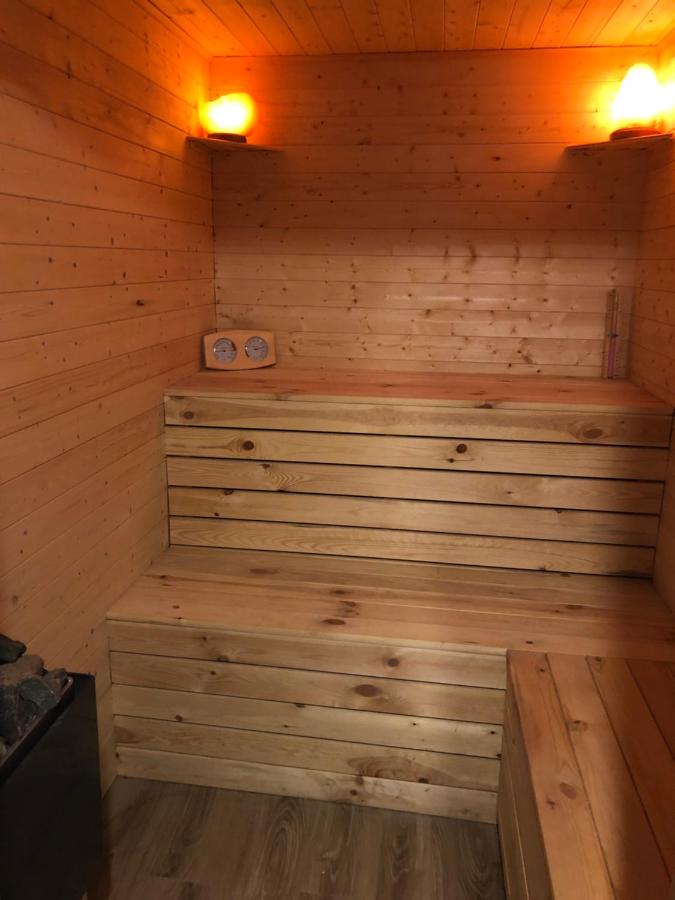 Apartament w Stegnie nad morzem na 10 osób. Sauna. Duży salon. Kominek. - Chambres d’hôtes