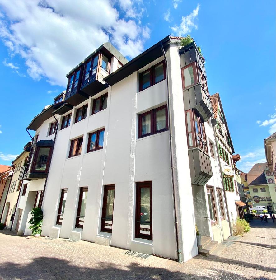 Vier Sind Hier Apartments - B&B