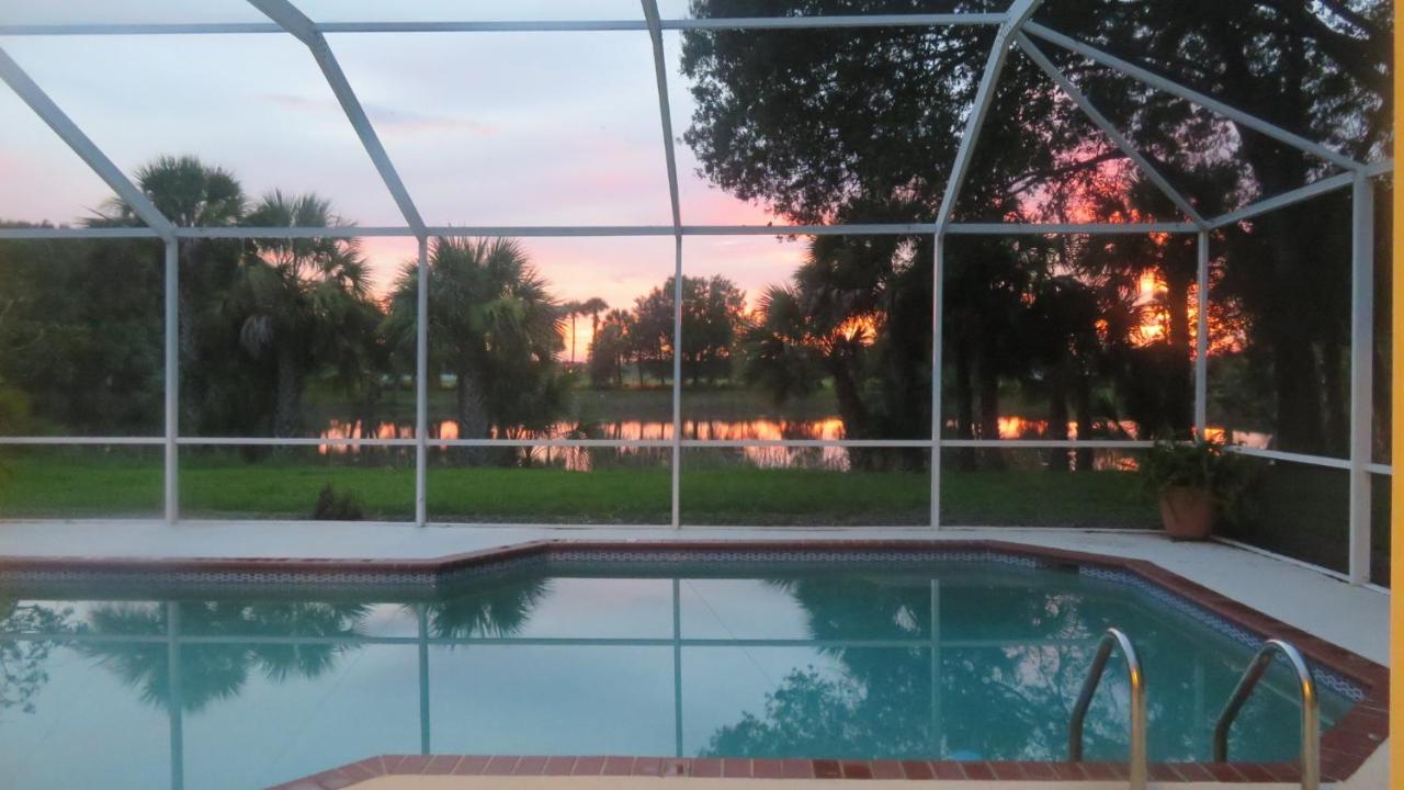 B&B Vero Beach - Luxury 3-Bedroom Home near Beaches with Pool - Bed and Breakfast Vero Beach