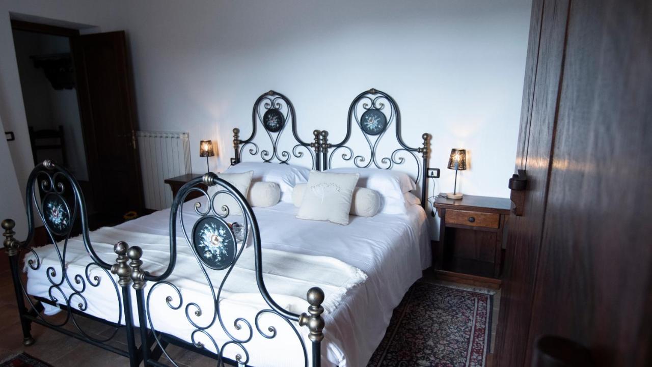 Queen Room with Garden View