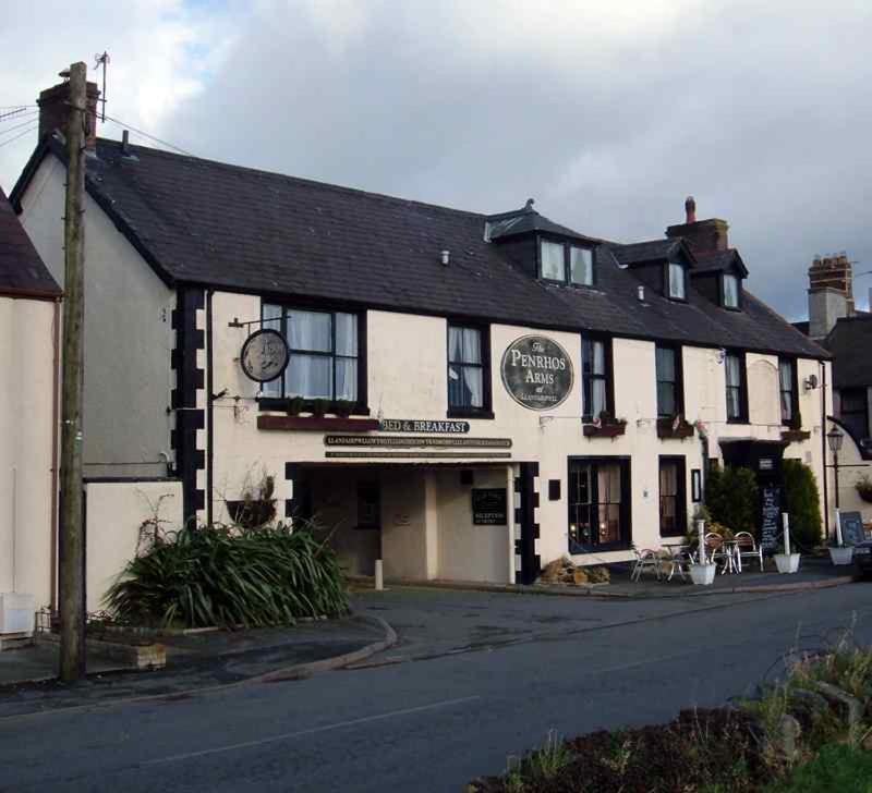 B&B Llanfairpwllgwyngyll - The Penrhos Arms Hotel - Bed and Breakfast Llanfairpwllgwyngyll