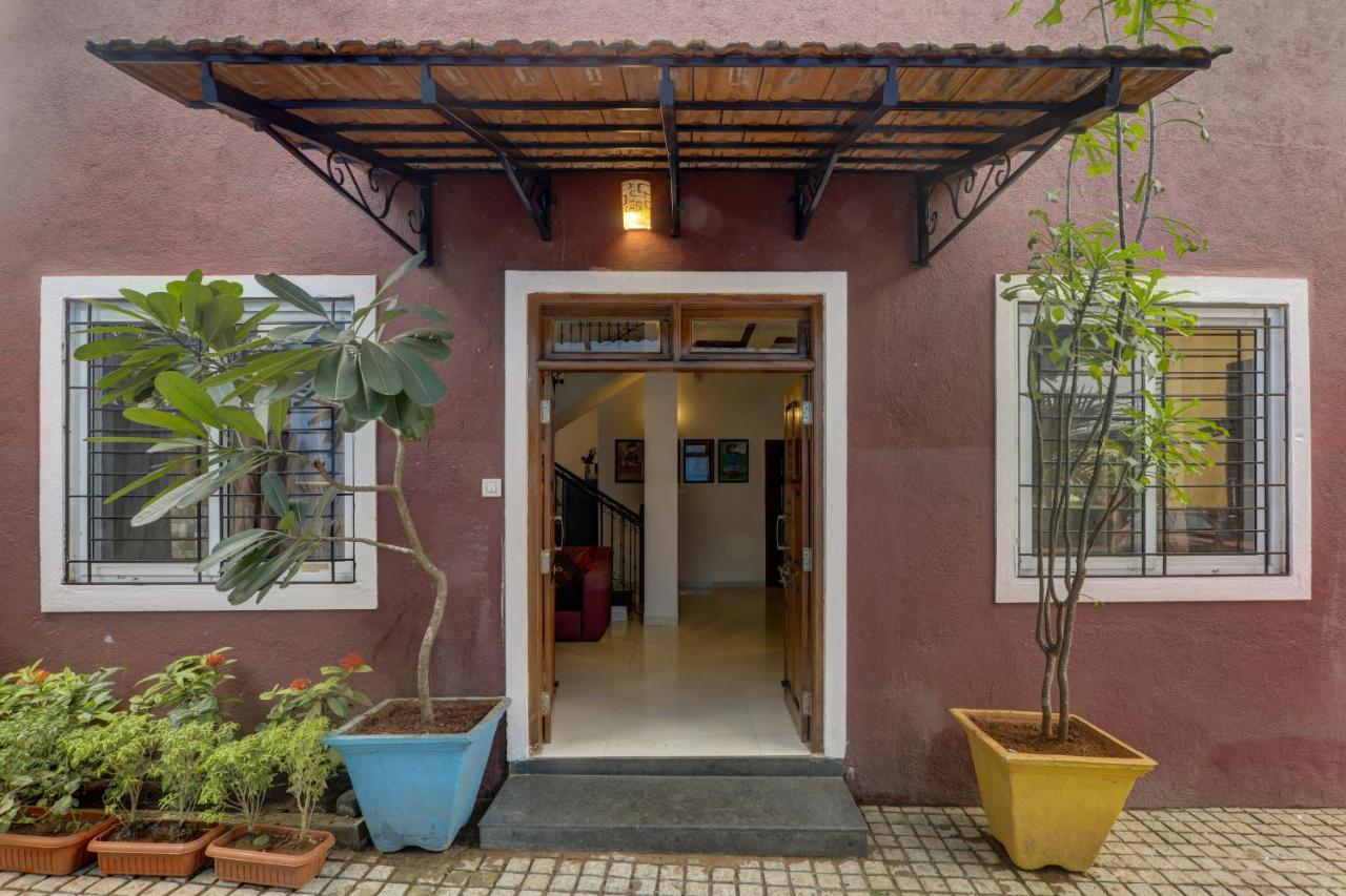 Ludo Private Pool Villa, WiFi-Caretaker-Parking, North Goa - B&B