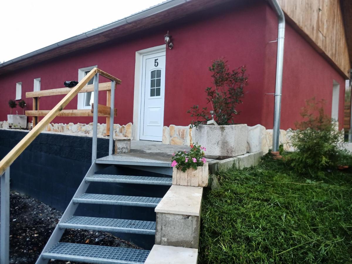 NA ČERVENE LOUCE relax-LIBA 5 - B&B