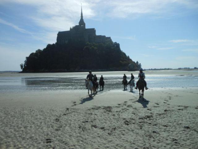 GITE EQUESTRE DE LA LANDE - B&B