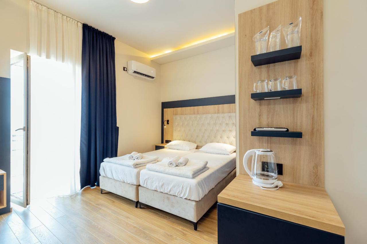 Deluxe Triple Room with Sea View