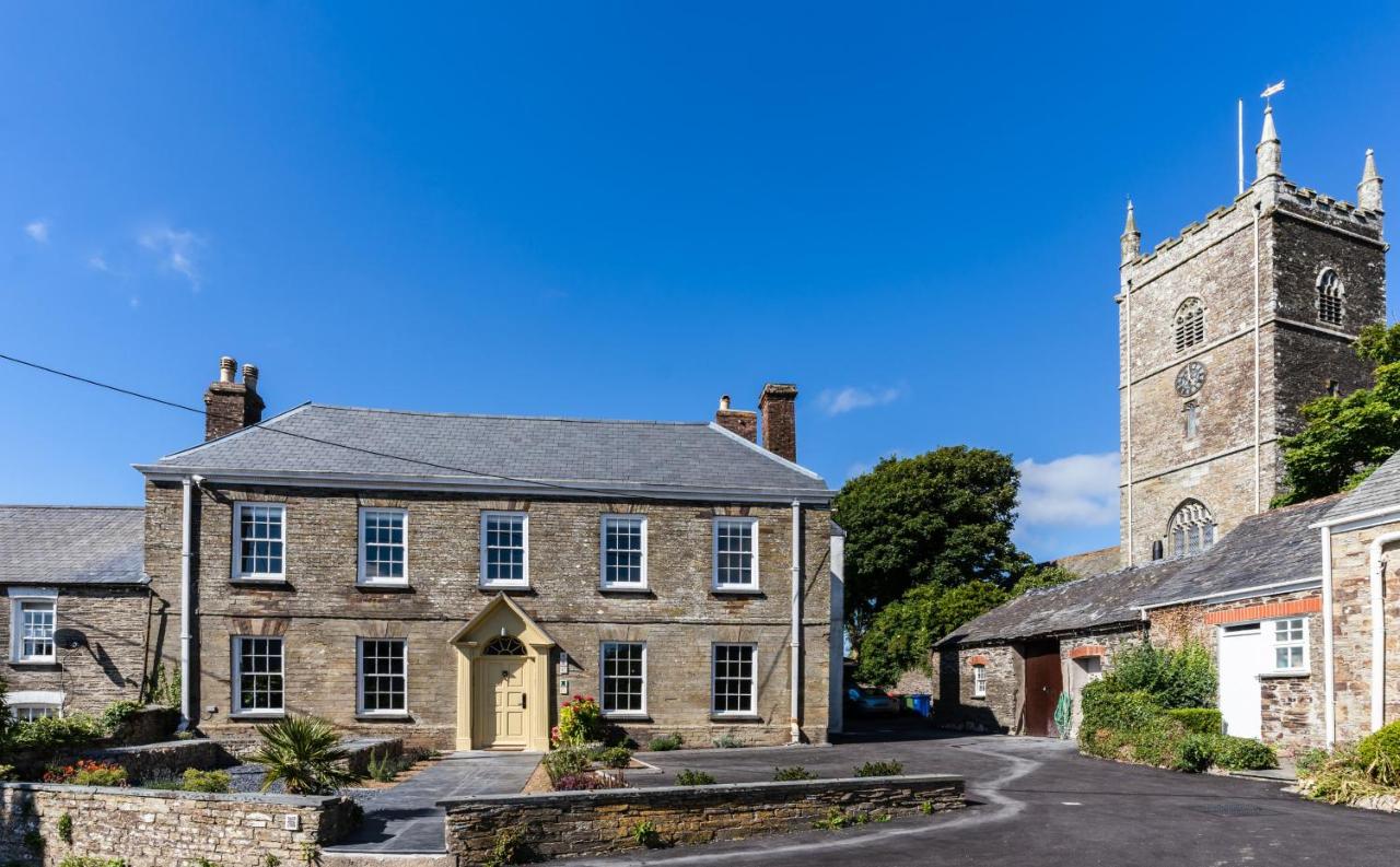 B&B Storrs - Finest Retreats - The Half-ARC of Padstow - Bed and Breakfast Storrs