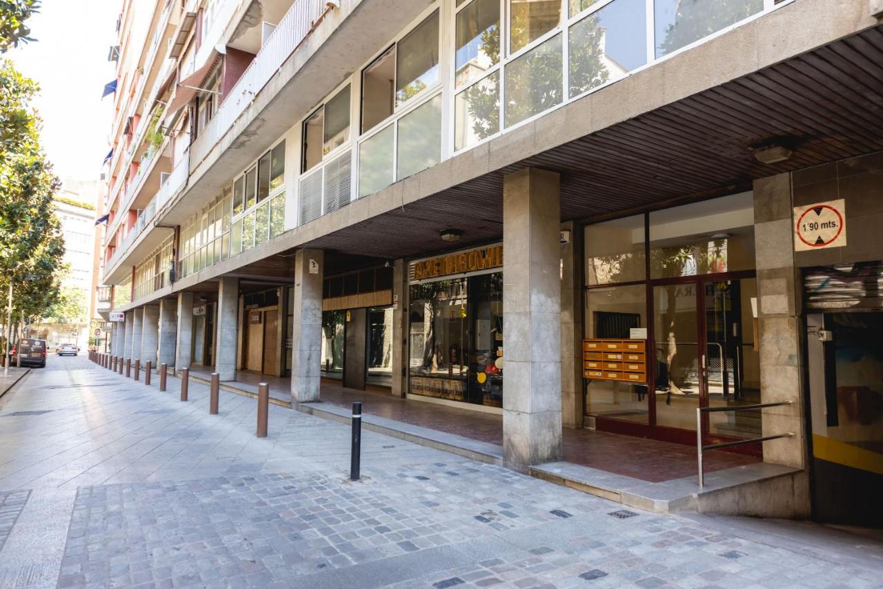 Bravissimo Eiximenis, with beautiful terrace and views - Ferienwohnung