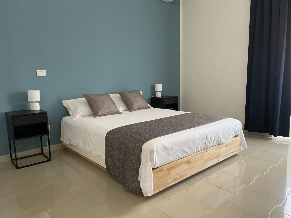 Casa Kippis - Rifinito appartamento con posto auto - B&B Taranto