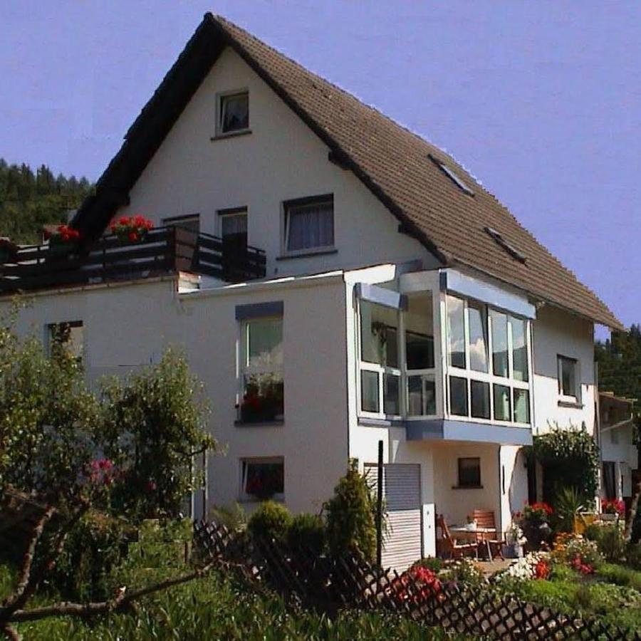 B&B Gernsbach - Gästehaus Murgtalblick - Bed and Breakfast Gernsbach