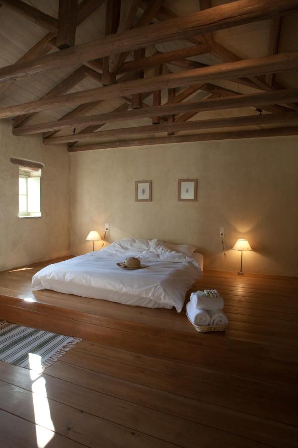 Casa rural de 2 niveles