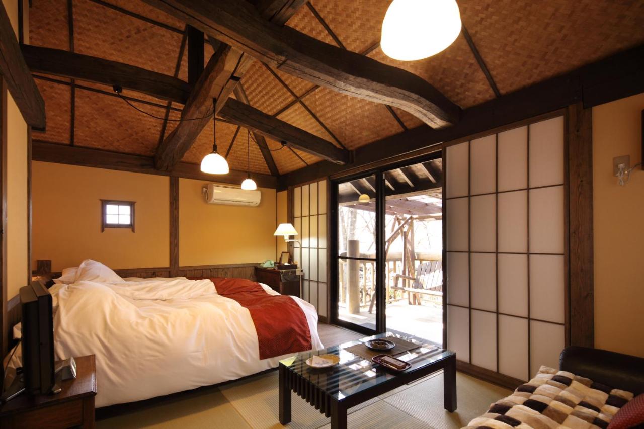 Twin Room with Private Bathroom and Terrace - Annex - Adult Only
