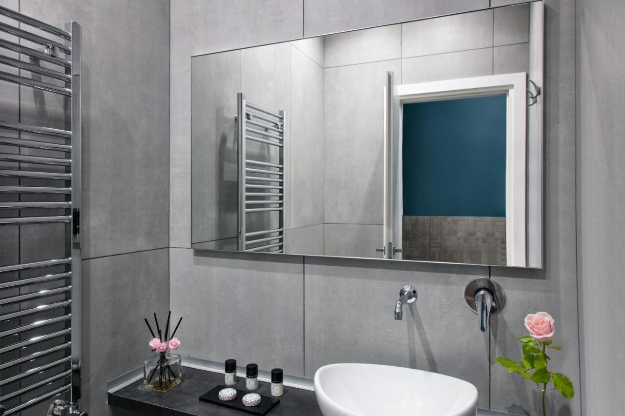 Queen Room with Spa Bath
