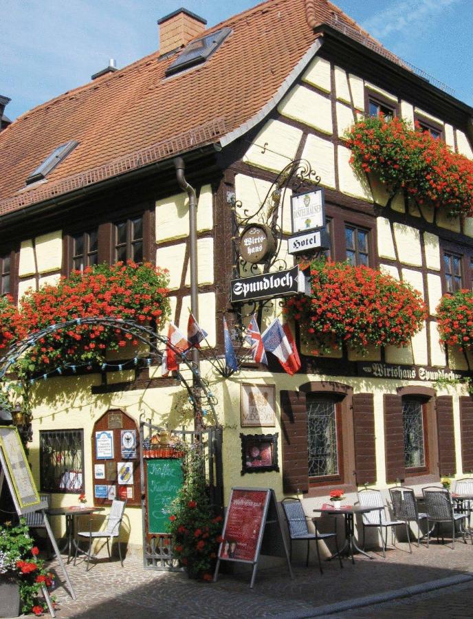 B&B Veitshöchheim - Spundloch- das Hotel & Weinrestaurant - Bed and Breakfast Veitshöchheim