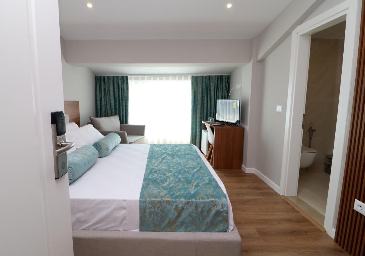 Triple Room with View